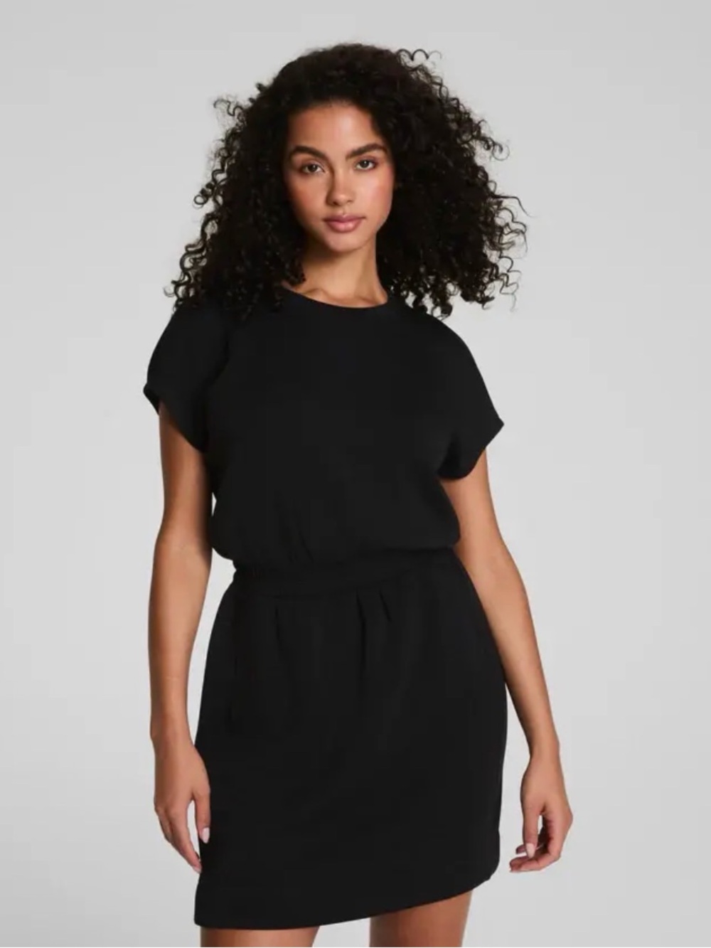 White House Black Market Black Short Sleeve Women’s Little Black Dress